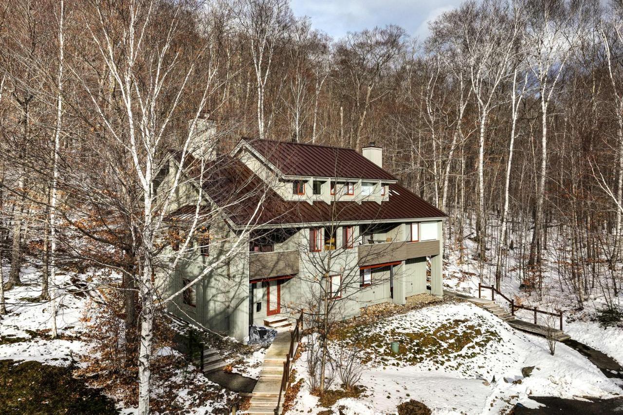 Lincoln Condo With Balcony And View Less Than 2 Mi To Loon Mtn Exterior photo